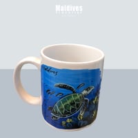 Hand painted mug with a Turtle