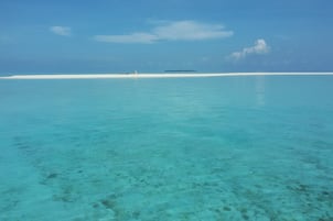 Escursione alla lngua di sabbia (Vaavu Atoll, vicino ad Alimatha)