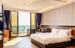 Overnight Stay Triton Prestige Sea View Overnight Stay Triton Prestige Sea View