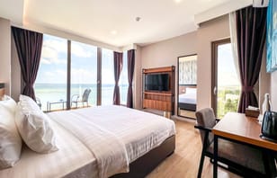 Overnight Stay Triton Prestige Sea View Overnight Stay Triton Prestige Sea View