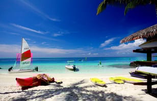 Tagesausflug zum Centara Ras Fushi Resort & Spa Tagesausflug zum Centara Ras Fushi Resort & Spa