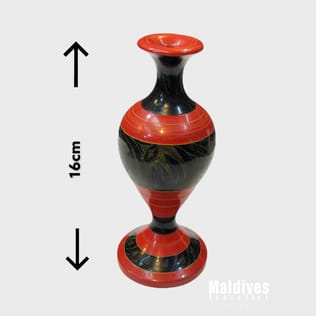 Traditional Maldives hand made lacquered vase (TRD001) Traditional Maldives hand made lacquered vase (TRD001)