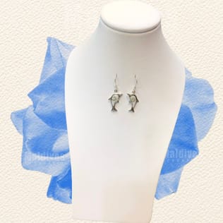 Silver dangle earring with sea shell (EH515) Silver dangle earring with sea shell (EH515)