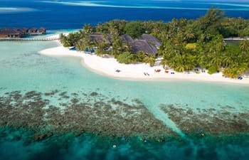 Vilamendhoo Island Resort & Spa Vilamendhoo Island Resort & Spa