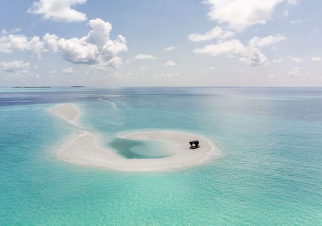 Hurawalhi Island Resort Hurawalhi Island Resort