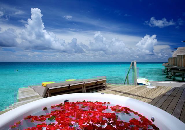 Centara Rasfushi Resort & Spa Maldives Centara Rasfushi Resort & Spa Maldives