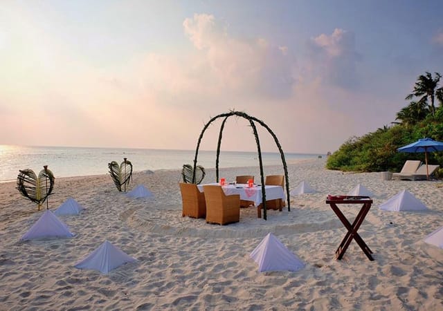 Dusit Thani Maldives Dusit Thani Maldives