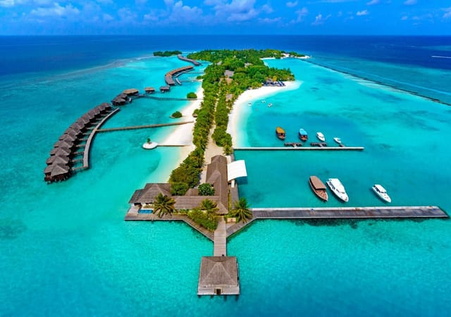Sheraton Maldives Full Moon Resort & Spa Sheraton Maldives Full Moon Resort & Spa