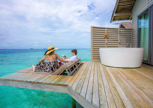Centara Rasfushi Resort & Spa Maldives Centara Rasfushi Resort & Spa Maldives