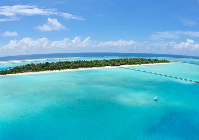 Holiday Island Resort & Spa Holiday Island Resort & Spa